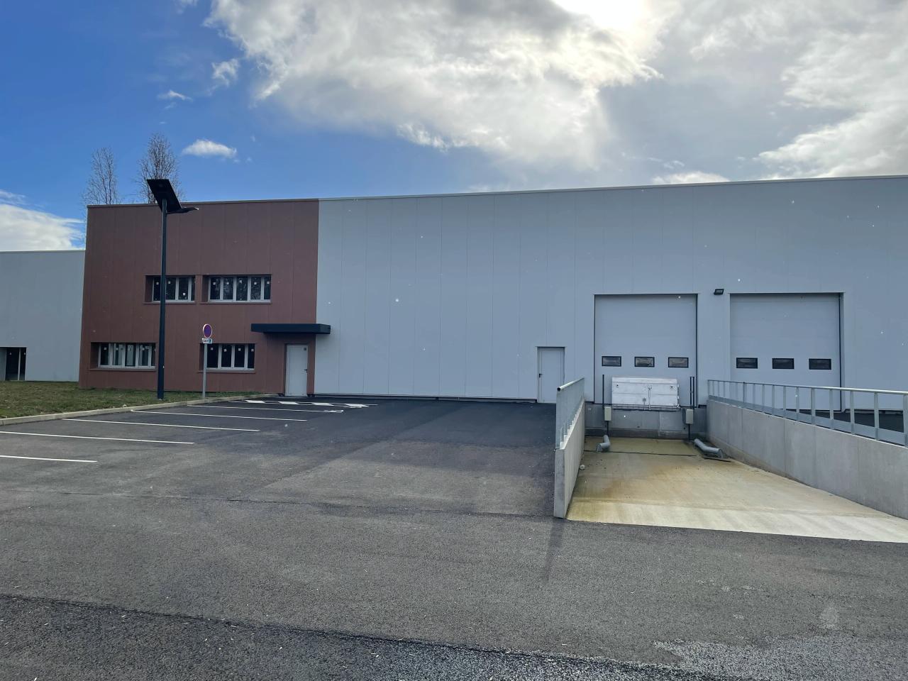 Local d'activité Carbon-Blanc 2100m² Location local d'activité Carbon-Blanc Gironde OLACT2530372 6
